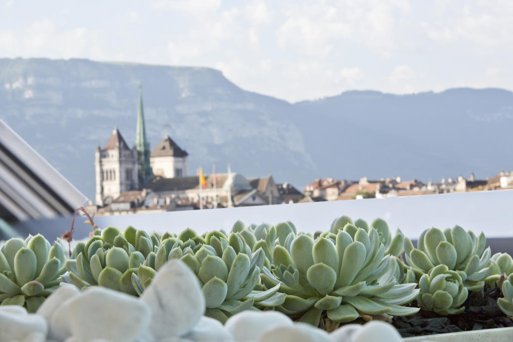 Four Seasons Hotel des Bergues Geneva