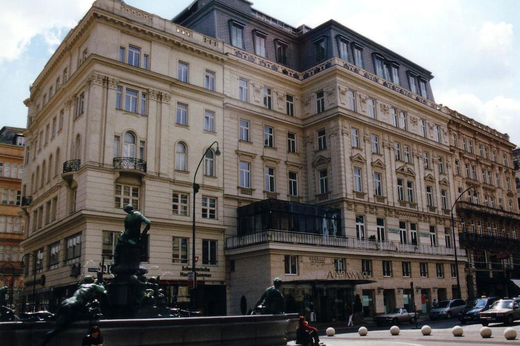 Hotel Ambassador