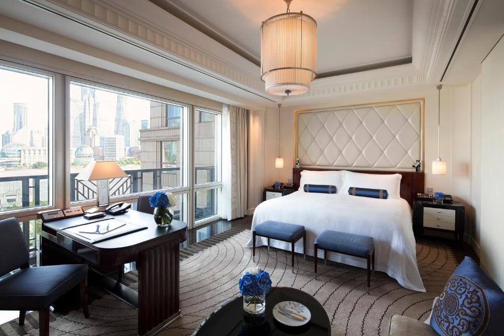 The Peninsula Shanghai Hotel